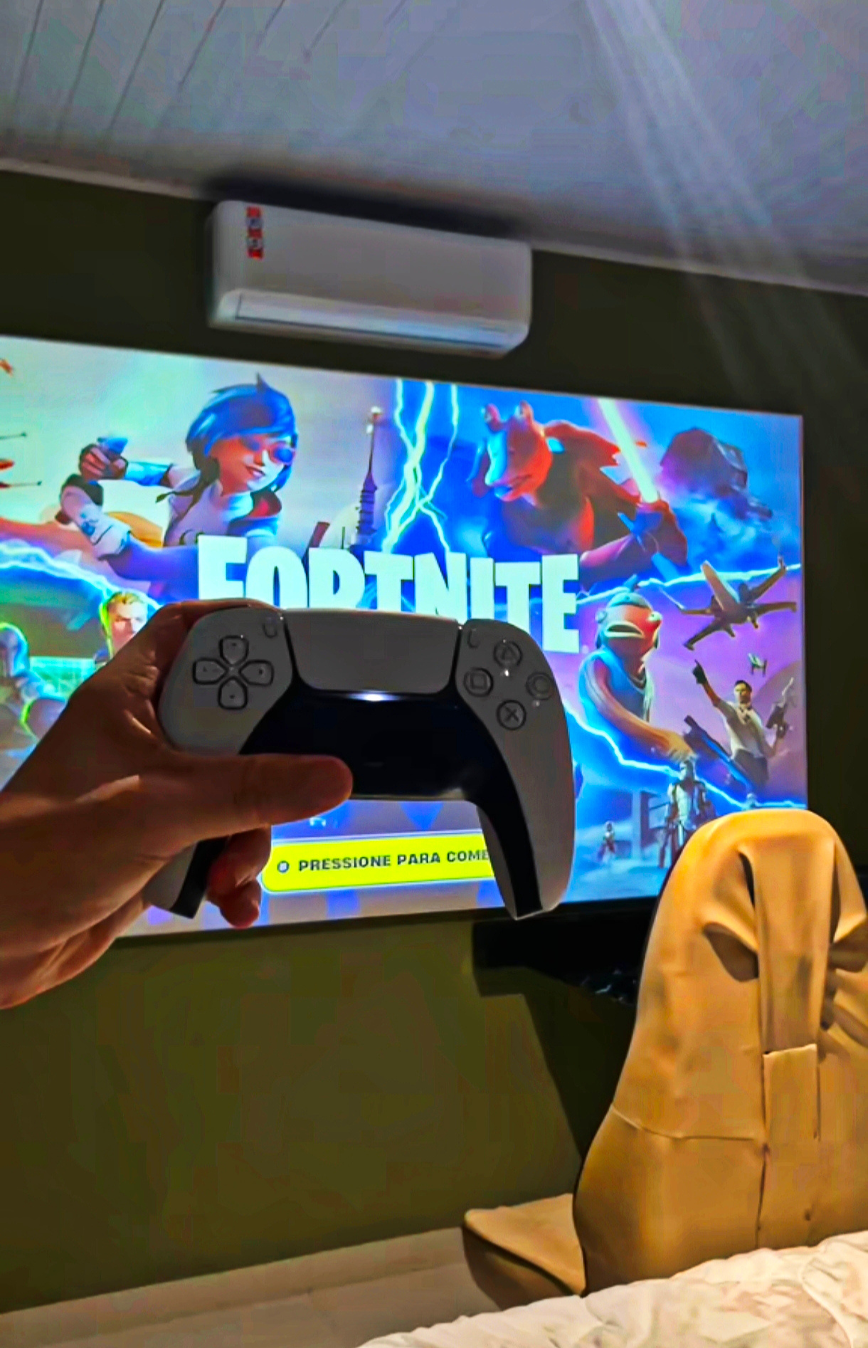 Dreametic™ 4K — Convierte tu habitación en un universo inmersivo.